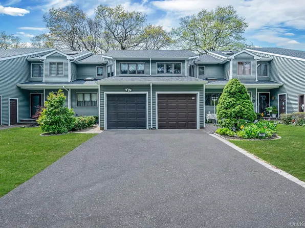 80 Jeremy Circle, Nesconset, NY 11767