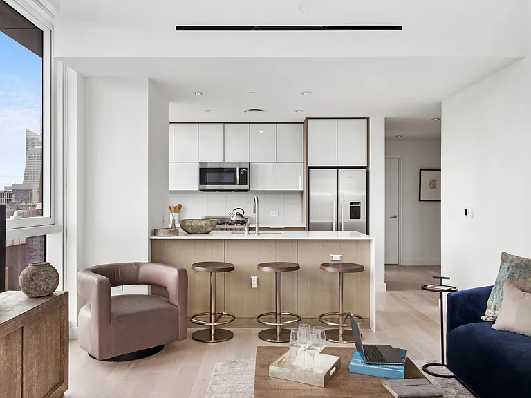 242 W 53rd St #47D — Photo 2