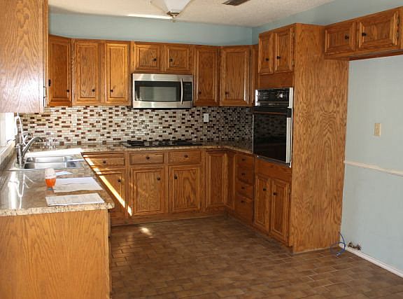 5th image of 4408 Norwood St