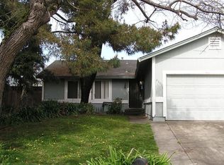 2393 Julio Ln, Santa Rosa, CA 95401