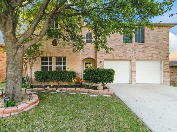 9136 Oldwest Trl, Fort Worth, TX 76131