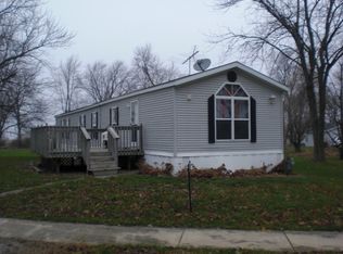 104 W Herman St, Strawn, IL 61775