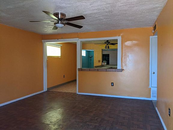 4th image of 1143 E 5th St #1