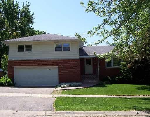 1st image of 325 E Circle Ave