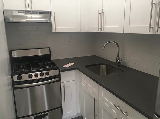 Rented by Lang Realty LLC | media 6