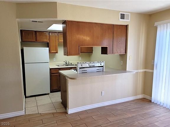 5th image of 530 Sellers Pl