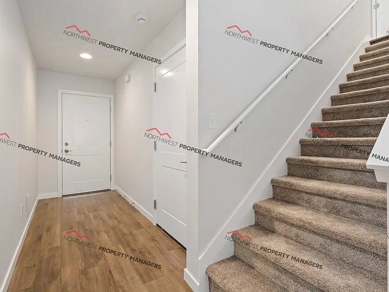 208 E Stella St #805-813 — Photo 3