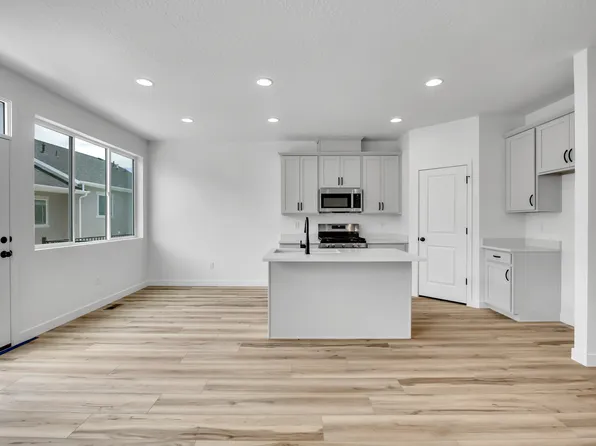 6815 S Survey Peak Ln #321, West Jordan, UT 84081