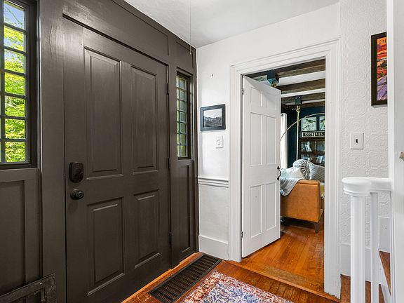 4th image of 494 Goodwin Road