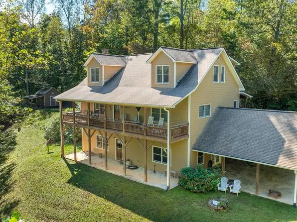 349 Nickajack Rd, Franklin, NC 28734