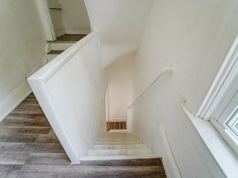 1768 Williams Ave — Photo 35
