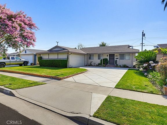 3rd image of 15852 Tullow Ln