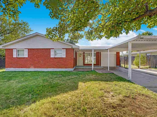 2424 NW 42nd St, Lawton, OK 73505