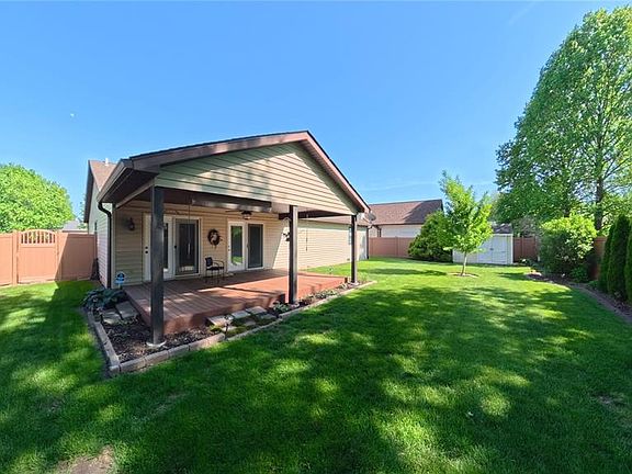 3rd image of 3921 Whitfield Dr