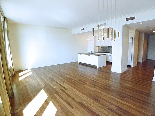 Rented by Sotheby's International Realty | media 2