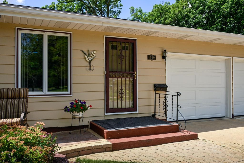 1610 Homberg Ln, Madison, WI - View 5