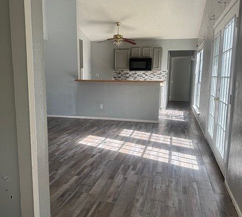 3rd image of 9551 Gonzales Dr
