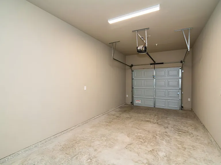 605 Harvest Moon Dr — Photo 16