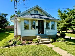 805 Smith St, Salem, IN 47167