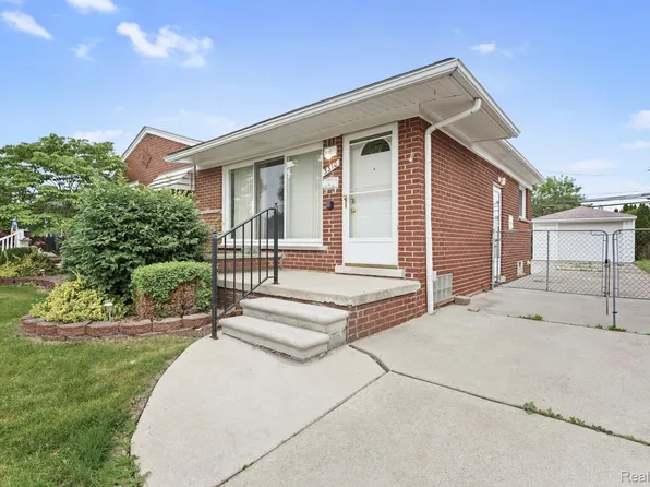 3310 Maidstone St, Trenton, MI 48183