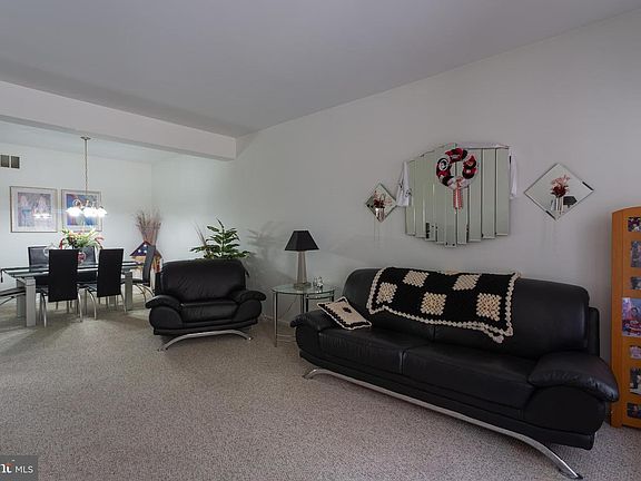5th image of 105 Yorktown Ct