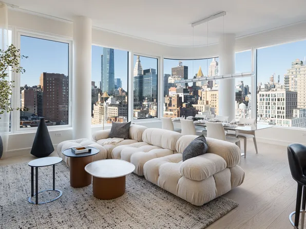 200 East 20th Street image 1 of 13