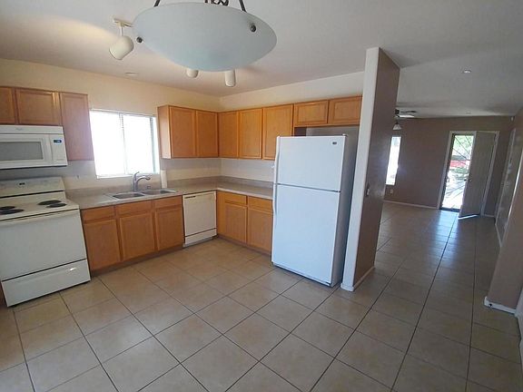 3rd image of 12541 W Willow Ave