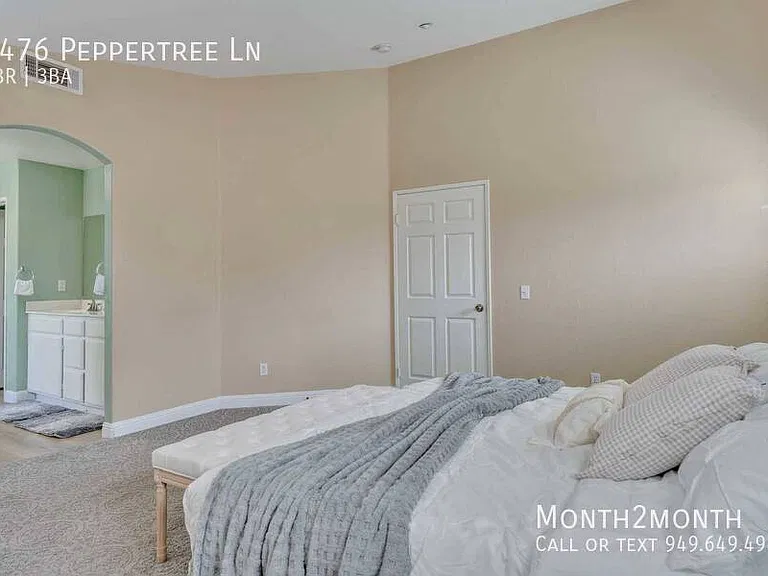 7476 Peppertree Ln — Photo 30