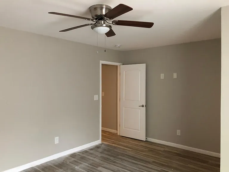 Large Bedroom