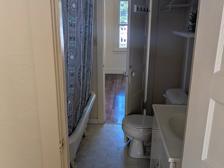 444 Vine St — Photo 7