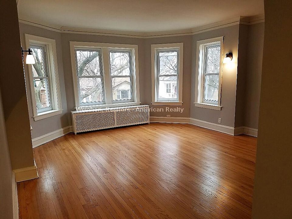 1st image of 2633 W Carmen Ave #2E