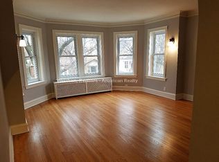 2633 W Carmen Ave #2E, Chicago, IL 60625