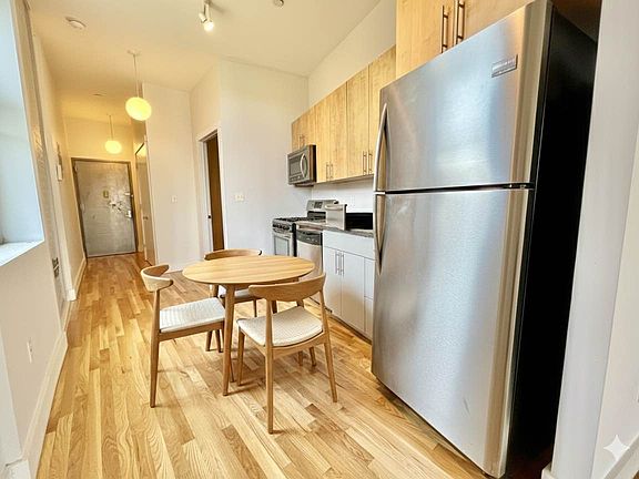 2nd image of 101 Jefferson Ave APT 3E