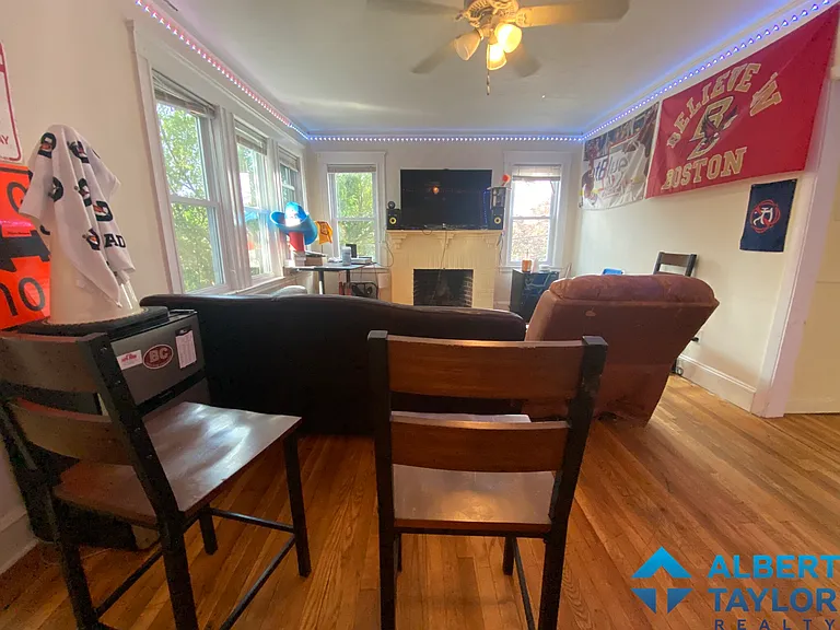 288 Foster St #1 — Photo 14