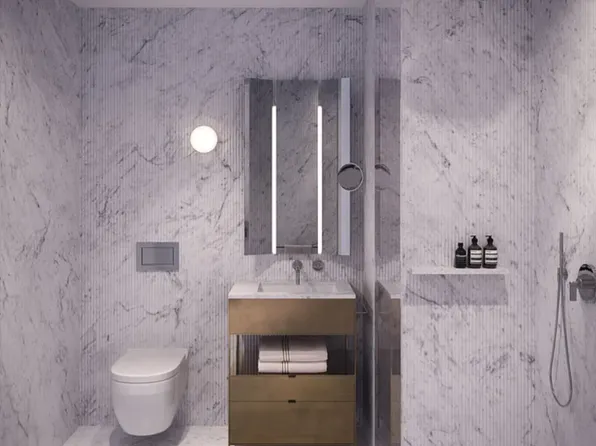 135 East 47th Street 7B image 3 of 7