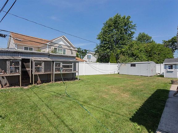 4th image of 42 Meade Ave