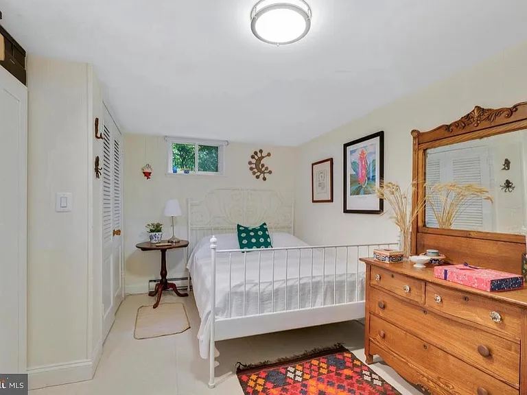 9504 Milstead Dr — Photo 13