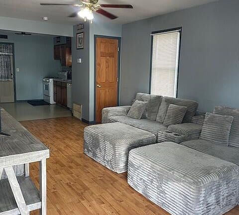 5th image of 308 Beech St