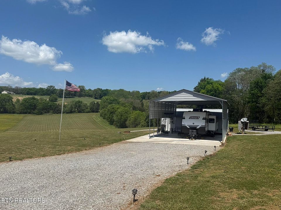1st image of 275 Thompson Rd