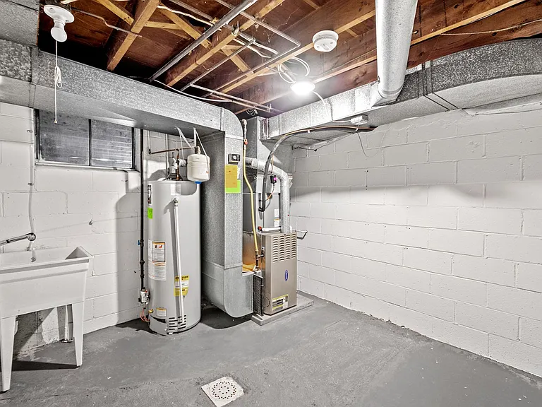349 Virginia Ave — Photo 18