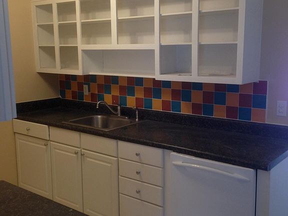 4th image of 726 N Flamingo Dr