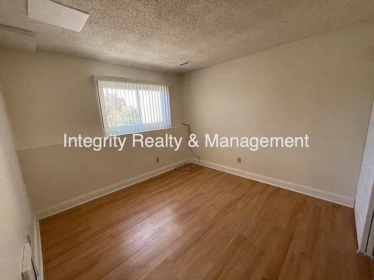 7777 S Steele St — Photo 15