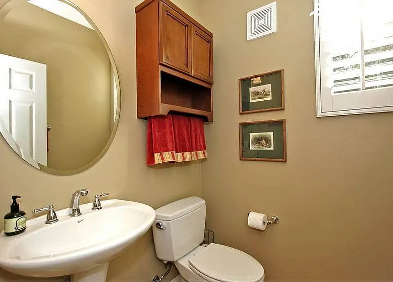 102 Jadestone — Photo 14