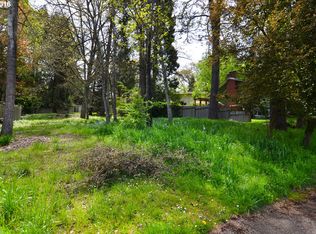 39 East Pl, Eugene, OR 97405