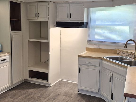 2nd image of 3549 Luewan Ct