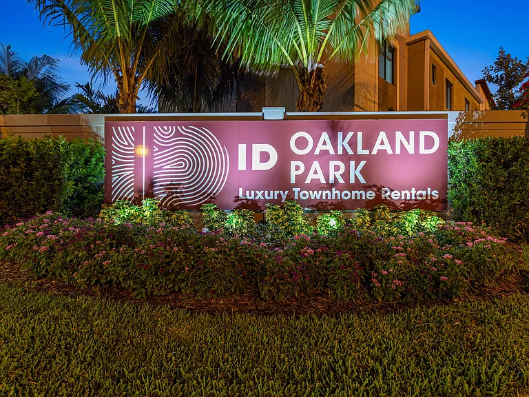 ID Oakland Park — Photo 60