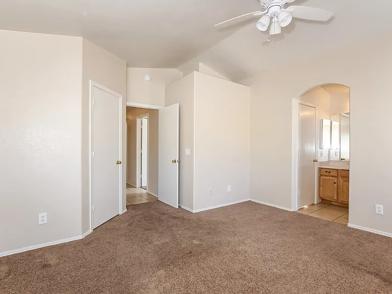 3618 W Tina Ln — Photo 8