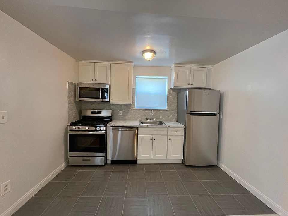 1st image of 64-11 223rd Pl #284