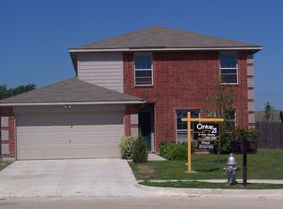 429 Oxford St, Burleson, TX 76028