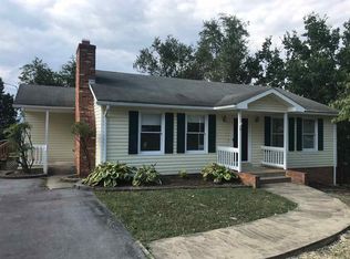 9 Canaan St, Luray, VA 22835